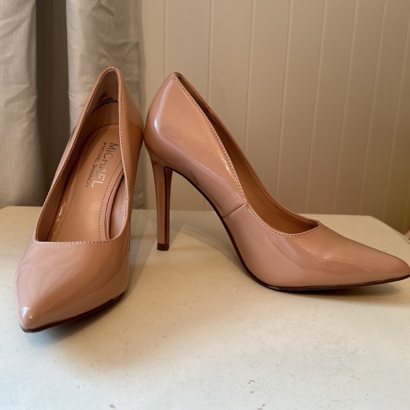 Michael Shannon Pumps - Picture 6 of 8